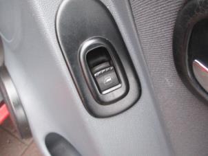 Usados Interruptor de ventanilla eléctrica Seat Leon (1M1) 1.6 Precio de solicitud ofrecido por Boekholt autodemontage B.V