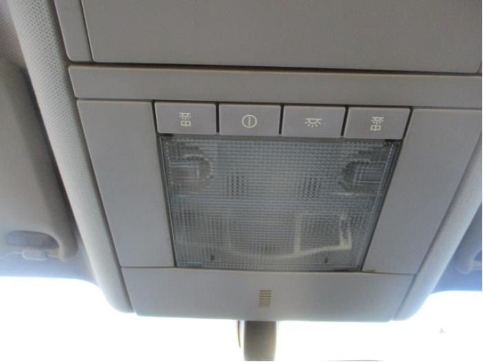 Innenbeleuchtung vorne van een Opel Signum (F48) 2.2 DGI 16V 2004