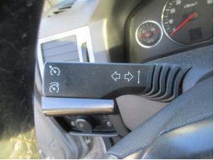 Used Indicator switch Opel Signum (F48) 2.2 DGI 16V Price on request offered by Boekholt autodemontage B.V