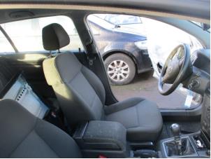 Used Headrest Opel Signum (F48) 2.2 DGI 16V Price on request offered by Boekholt autodemontage B.V