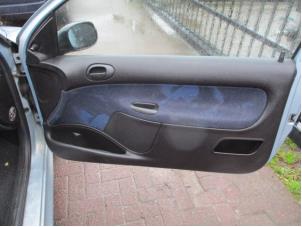 Used Door handle 2-door, right Peugeot 206 (2A/C/H/J/S) 1.4 XR,XS,XT,Gentry Price on request offered by Boekholt autodemontage B.V