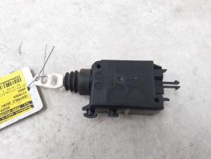 Used Central locking switch Citroen Saxo 1.4i VTR,VTS Price € 15,00 Margin scheme offered by Boekholt autodemontage B.V