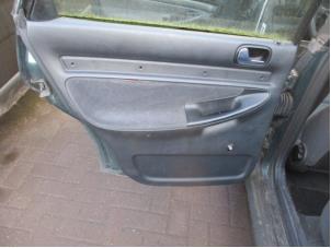 Used Rear door handle 4-door, left Audi A4 (B5) 1.6 Price on request offered by Boekholt autodemontage B.V