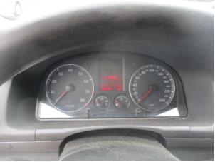 Used Odometer KM Volkswagen Touran (1T1/T2) 1.6 FSI 16V Price on request offered by Boekholt autodemontage B.V