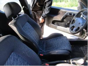 Used Door handle 2-door, left Volkswagen Golf III Cabrio (1E) 1.8 Price on request offered by Boekholt autodemontage B.V