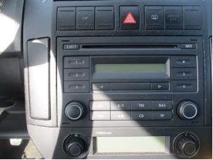 Used Radio CD player Volkswagen Polo IV (9N1/2/3) 1.4 16V Price on request offered by Boekholt autodemontage B.V
