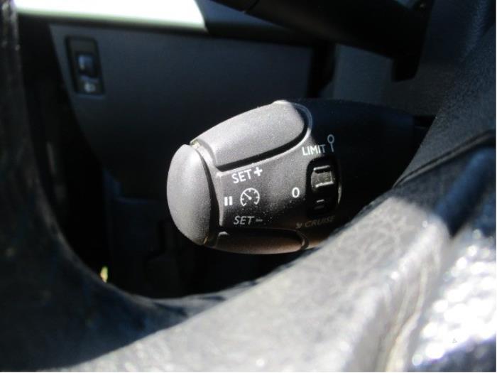 Tempomat Bedienung van een Peugeot 207 SW (WE/WU) 1.6 HDi 16V 2010