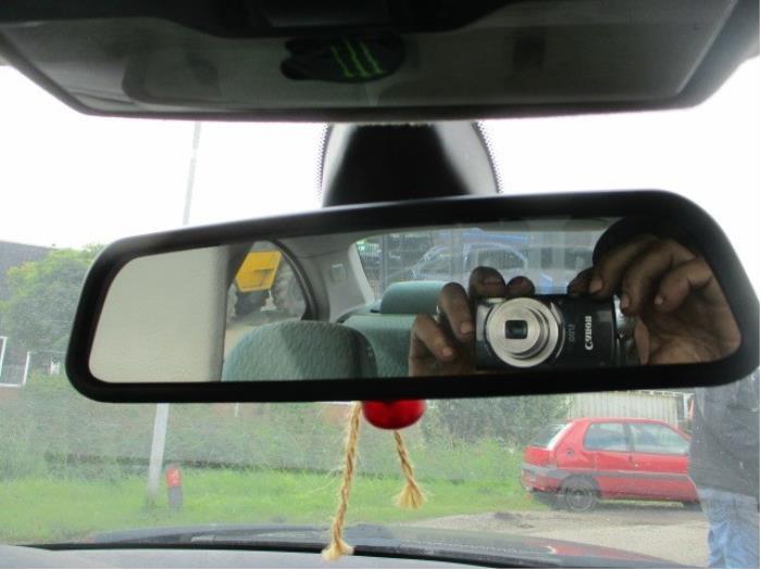 Rear view mirror from a BMW 3 serie (E46/2) 318 Ci 2000