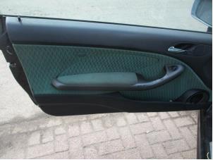 Usados Tapizado de puerta de 2 puertas izquierda BMW 3 serie (E46/2) 318 Ci Precio de solicitud ofrecido por Boekholt autodemontage B.V