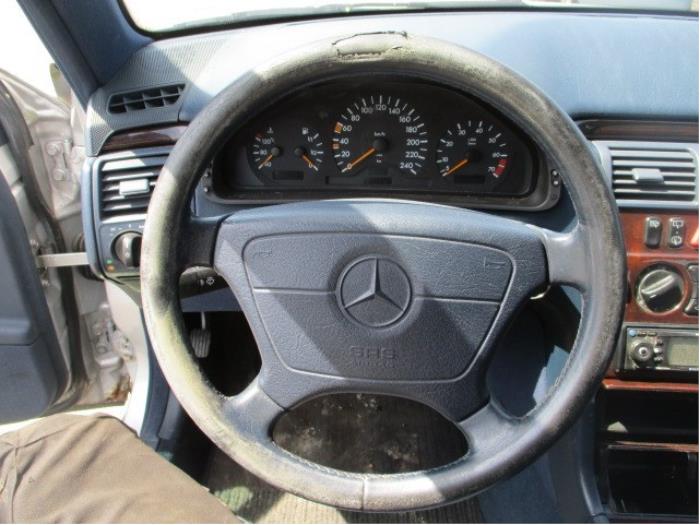 Poduszka powietrzna lewa (kierownica) z Mercedes-Benz E Combi (S210) 2.3 E-230 16V 1996