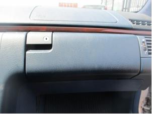 Used Glovebox Mercedes E Combi (S210) 2.3 E-230 16V Price on request offered by Boekholt autodemontage B.V