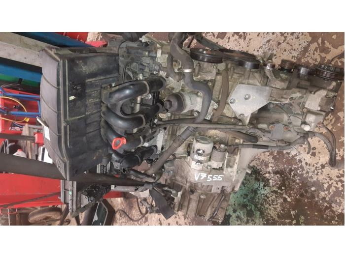 Gebrauchte Ölfiltergehäuse Mercedes A (W168) 1.4 A-140 Preis auf Anfrage angeboten von Boekholt autodemontage B.V