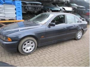 Used Indicator lens, front left BMW 5 serie (E39) Price on request offered by Boekholt autodemontage B.V