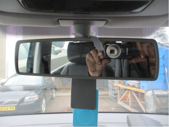 Rear view mirror from a Volkswagen Touran (1T1/T2) 1.6 FSI 16V 2003