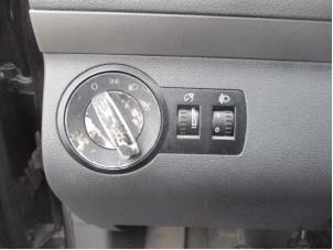 Used Light switch Volkswagen Touran (1T1/T2) 1.6 FSI 16V Price € 20,00 Margin scheme offered by Boekholt autodemontage B.V