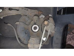 Used Front brake calliperholder, right Volkswagen Touran (1T1/T2) 1.6 FSI 16V Price on request offered by Boekholt autodemontage B.V