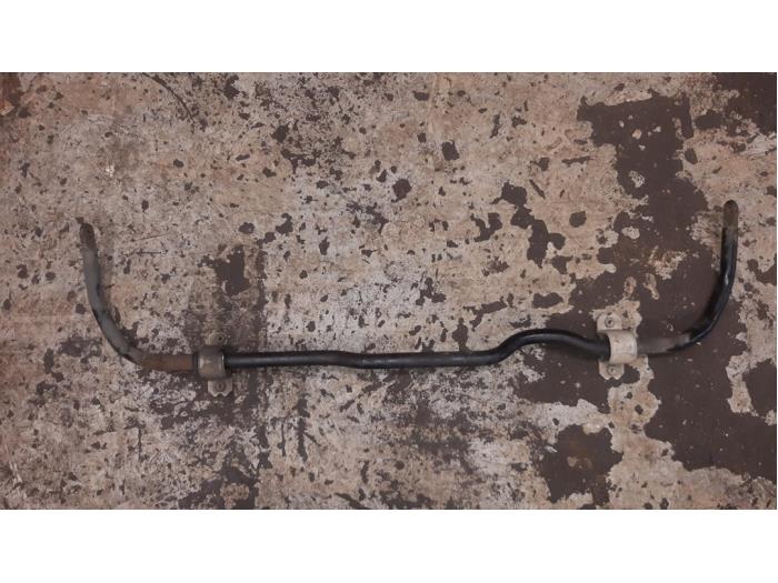 Front anti-roll bar from a Volkswagen Touran (1T1/T2) 1.6 FSI 16V 2003