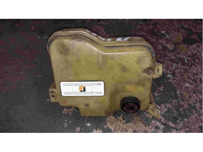 Citroen C5 Power steering fluid reservoirs stock