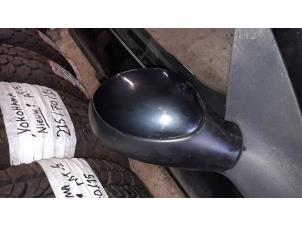 Used Wing mirror, right Peugeot 206 (2A/C/H/J/S) 1.4 HDi Price on request offered by Boekholt autodemontage B.V