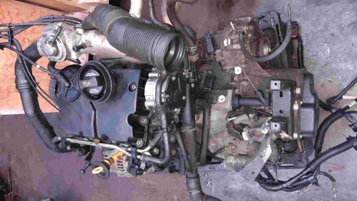 Engine from a Skoda Fabia (6Y5) 1.4 TDI 80 2006
