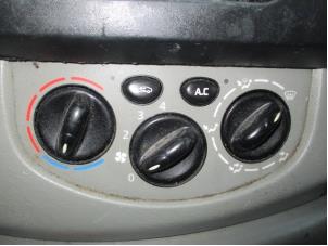 Used Heater control panel Renault Trafic New (FL) 2.0 dCi 16V 90 Price € 50,00 Margin scheme offered by Boekholt autodemontage B.V