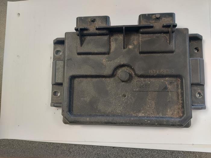 Used Engine management computer Renault Kangoo Express (FC) 1.5 dCi 85 Price € 150,00 Margin scheme offered by Boekholt autodemontage B.V