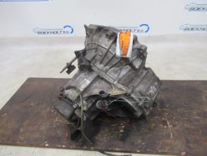 Getriebe van een Daihatsu YRV (M2) 1.3 16V DVVT 2002