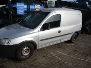 Used Front wiper arm Opel Combo (Corsa C) 1.3 CDTI 16V Price € 15,00 Margin scheme offered by Boekholt autodemontage B.V