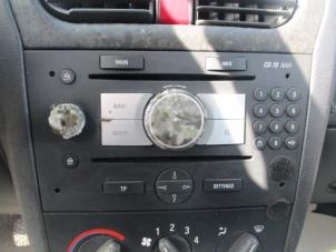 Usados Reproductor de CD y radio Opel Combo (Corsa C) 1.3 CDTI 16V Precio € 25,00 Norma de margen ofrecido por Boekholt autodemontage B.V