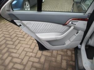 Used Electric window switch Mercedes S (W220) 3.2 S-320 CDI 24V Price € 15,00 Margin scheme offered by Boekholt autodemontage B.V