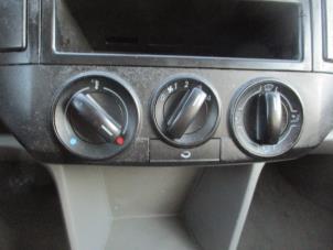 Used Heater control panel Volkswagen Polo IV (9N1/2/3) 1.4 16V Price € 25,00 Margin scheme offered by Boekholt autodemontage B.V
