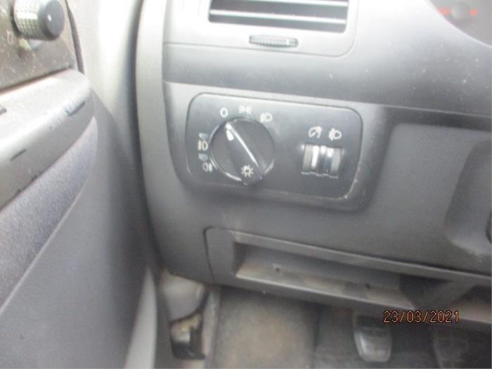 Light switch from a Seat Ibiza II (6K1) 1.4 16V 2002