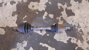 Used Front drive shaft, left Ford Focus 2 Wagon 1.8 TDCi 16V Price on request offered by Boekholt autodemontage B.V