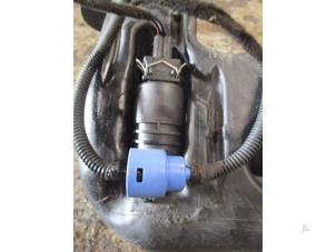 Used Windscreen washer pump Opel Astra H (L48) 1.9 CDTi 100 Price on request offered by Boekholt autodemontage B.V