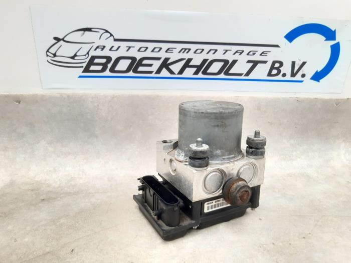 Begagnade ABS-pump Fiat Panda (169) 1.2 Fire Pris € 49,00 Marginaltabell erbjuds av Boekholt autodemontage B.V