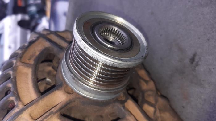 Dynamo d'un Volkswagen Polo 2004