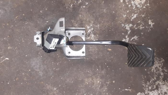 Brake pedal from a Kia Rio III (UB) 1.1 CRDi VGT 12V 2012