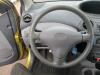 Left airbag (steering wheel) from a Toyota Yaris (P1), 1999 / 2005 1.3 16V VVT-i, Hatchback, Petrol, 1.299cc, 63kW (86pk), FWD, 2NZFE; 2SZFE, 1999-08 / 2005-11, NCP10; NCP20; NCP22; SCP12 2000
