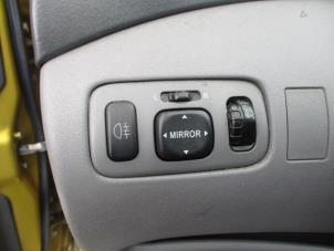 Used AIH headlight switch Toyota Yaris (P1) 1.3 16V VVT-i Price € 10,00 Margin scheme offered by Boekholt autodemontage B.V