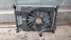 Usados Ventilador de radiador Renault Megane II (BM/CM) 1.6 16V Autom. Precio de solicitud ofrecido por Boekholt autodemontage B.V