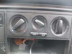 Usados Panel de control de calefacción Volkswagen Passat (3B2) 1.9 TDi 90 Precio € 30,00 Norma de margen ofrecido por Boekholt autodemontage B.V