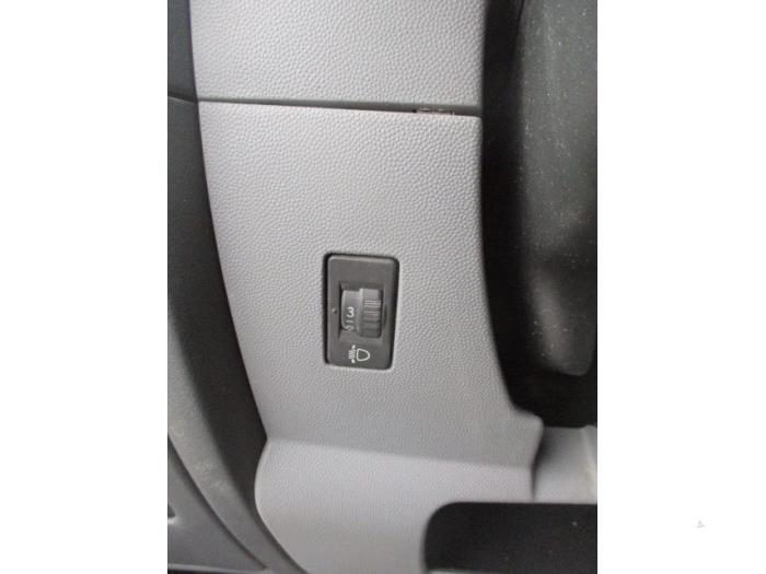 Cockpit dimmer from a Citroën Jumpy (G9) 1.6 HDI 16V 2007