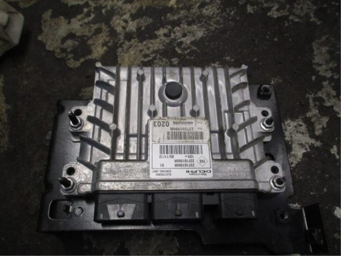 Calculateur moteur d'un Renault Kangoo Be Bop (KW) 1.5 dCi 90 FAP 2012