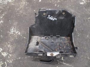 Used Battery box Renault Kangoo Be Bop (KW) 1.5 dCi 90 FAP Price on request offered by Boekholt autodemontage B.V