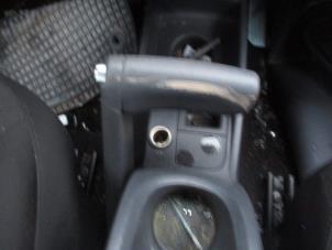 Used Cup holder Renault Kangoo Be Bop (KW) 1.5 dCi 90 FAP Price on request offered by Boekholt autodemontage B.V