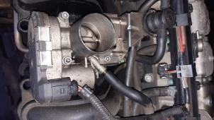 Used Throttle body Volkswagen Polo III (6N2) 1.0 Price on request offered by Boekholt autodemontage B.V