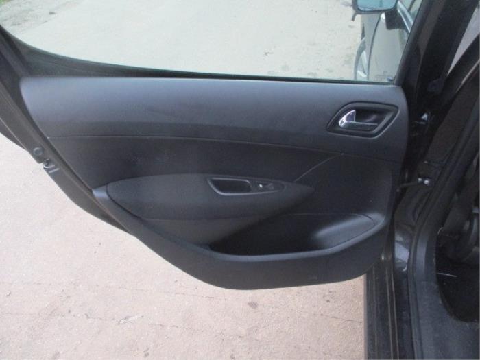 Revêtement portière 4portes arrière gauche d'un Peugeot 308 (4A/C) 1.6 VTI 16V 2008