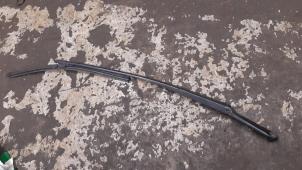 Used Front wiper arm Audi A3 Sportback (8PA) 1.6 Price on request offered by Boekholt autodemontage B.V