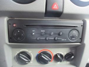 Usados Interruptor de luz de pánico Renault Kangoo Express (FC) 1.5 dCi 60 Precio € 15,00 Norma de margen ofrecido por Boekholt autodemontage B.V