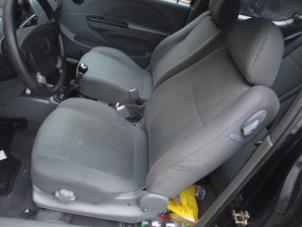 Used Seat, left Chevrolet Kalos (SF48) 1.4 16V Price € 65,00 Margin scheme offered by Boekholt autodemontage B.V